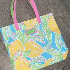 Lilly Pulitzer x Estée Lauder Lemon Print Tote with Pink and Green Accents NEW